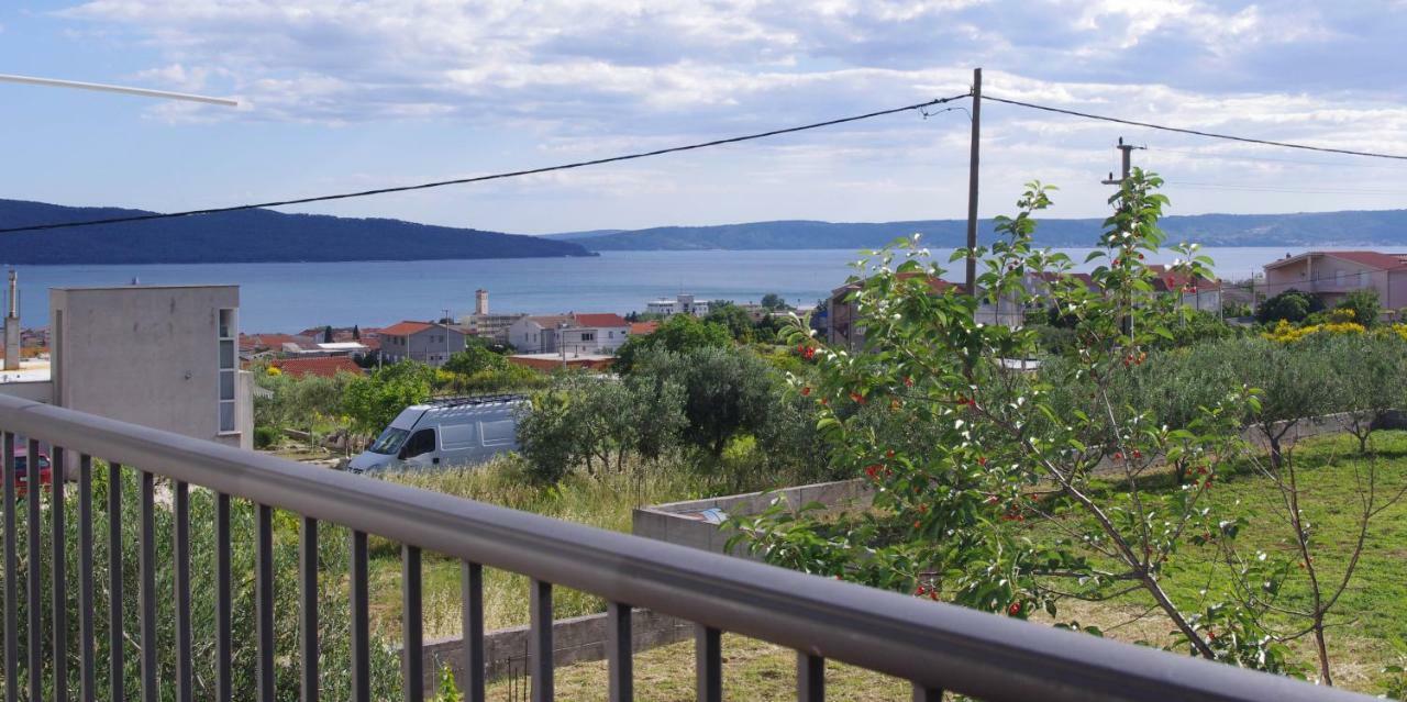 Apartment Lumago Kastela Bagian luar foto