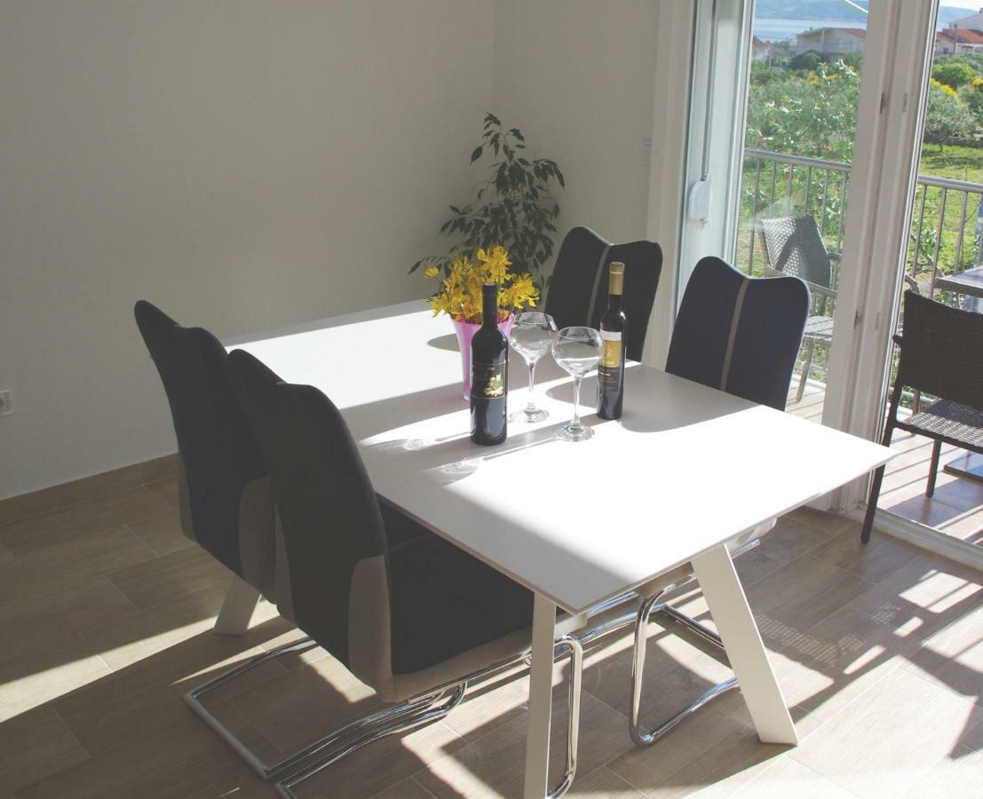 Apartment Lumago Kastela Bagian luar foto