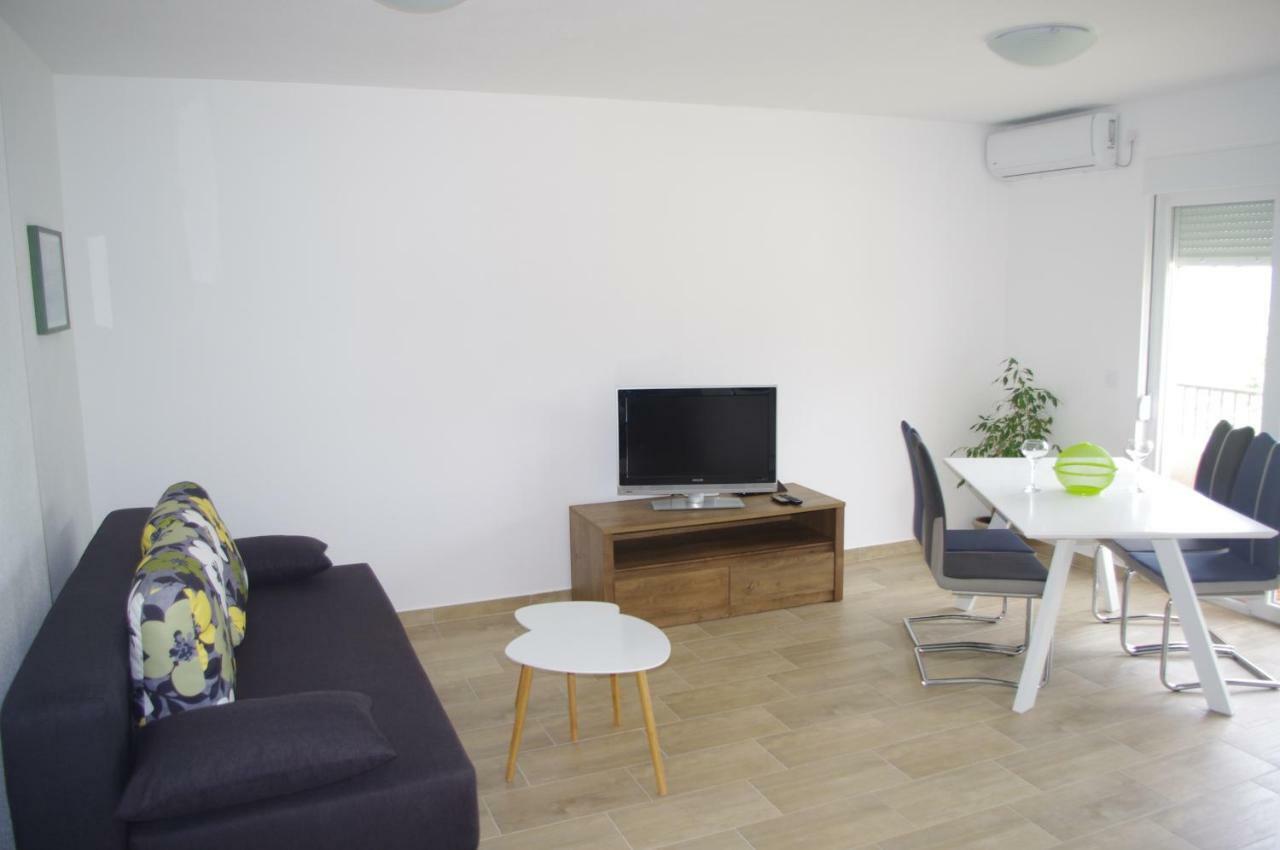 Apartment Lumago Kastela Bagian luar foto